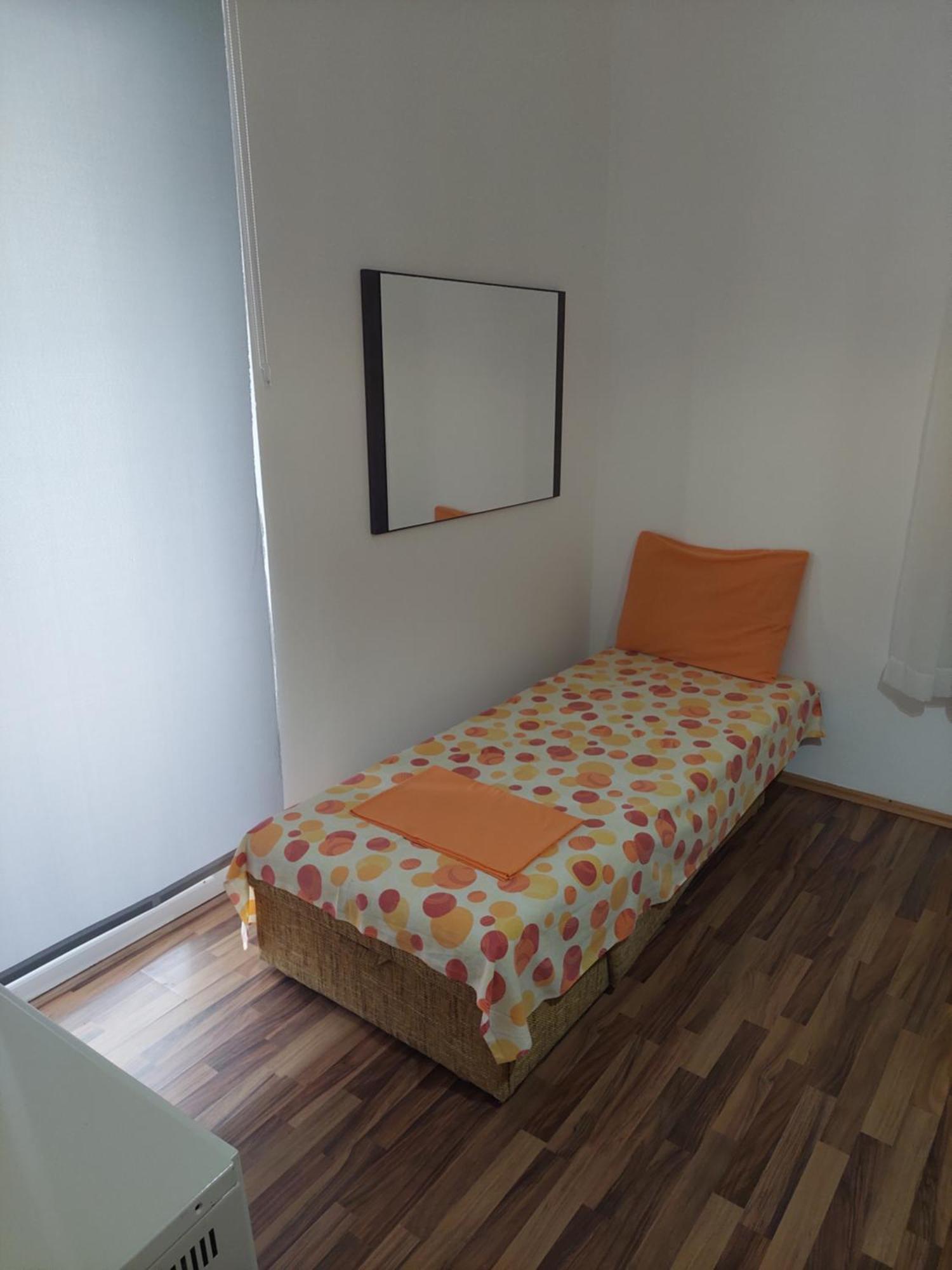 Kjara Apartments Тиват Екстериор снимка