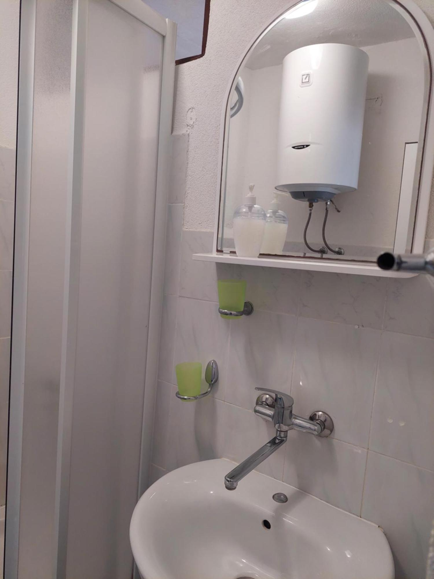 Kjara Apartments Тиват Екстериор снимка